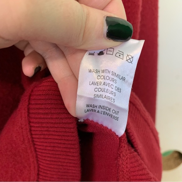 Kismet SO SOFT RED LONG SLEEVE SWEATER SIZE MEDIUM - Picture 3 of 6